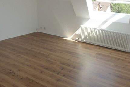 Bezugsfertige helle 3-Zimmerwohnung im guten Zustand in Hattersheim 3 zimmer